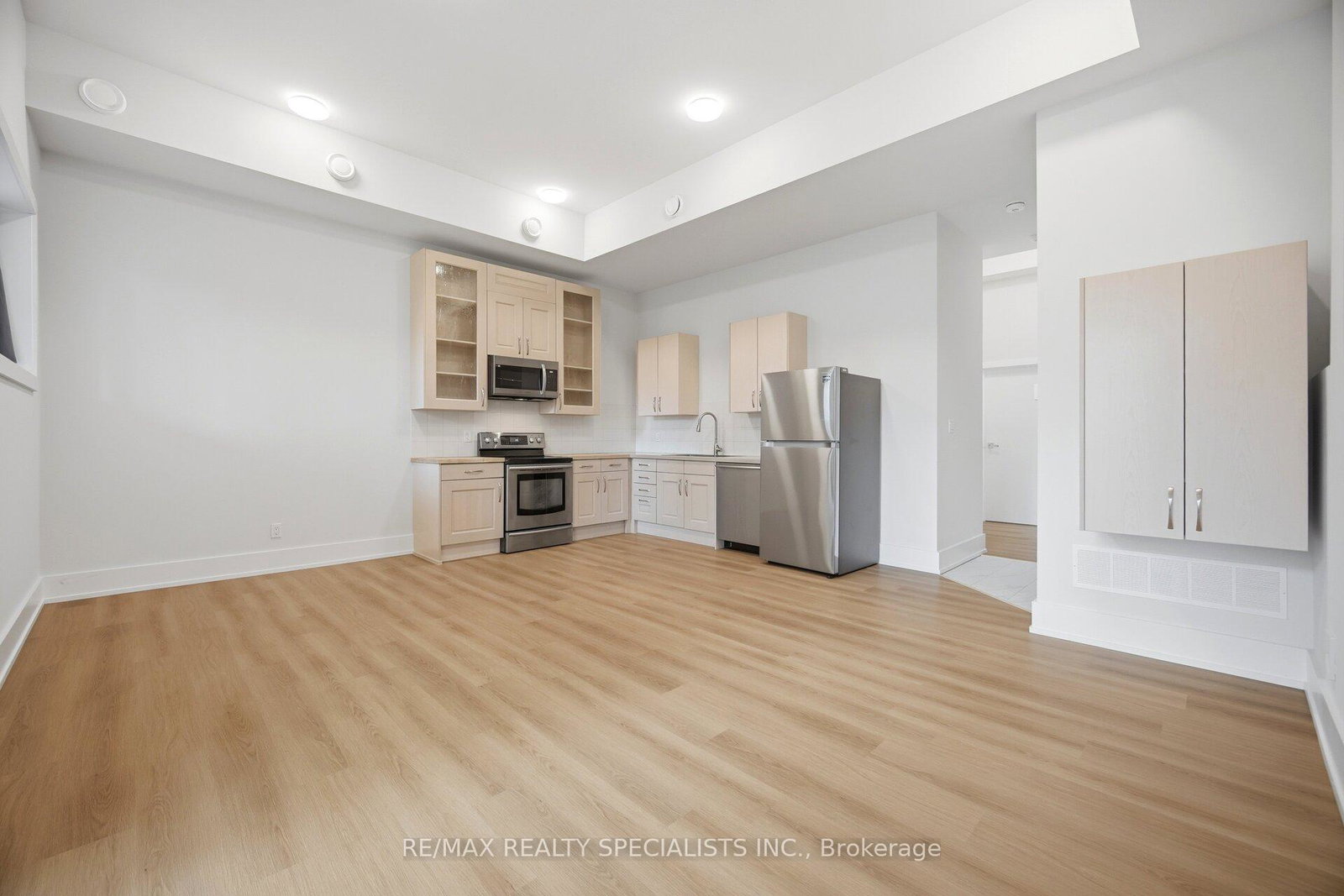 50b-woodlawn-avenue-mississauga-ontario-w13117016