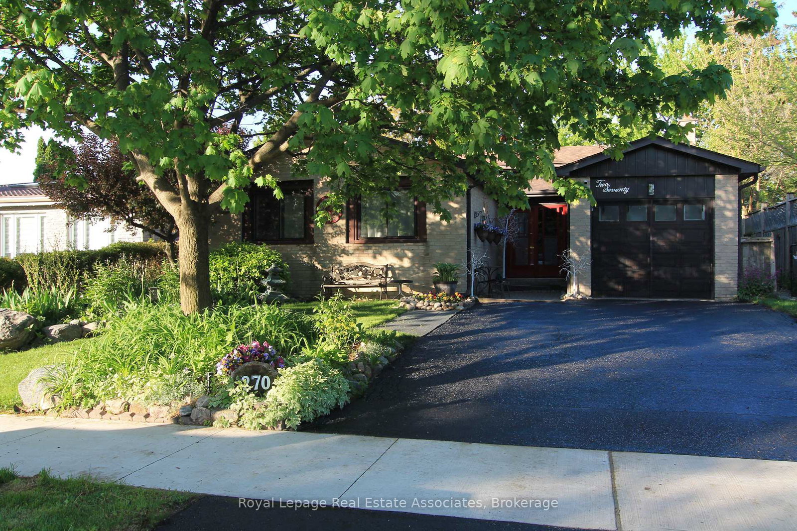 270-kristin-grove-mississauga-ontario-w13117406