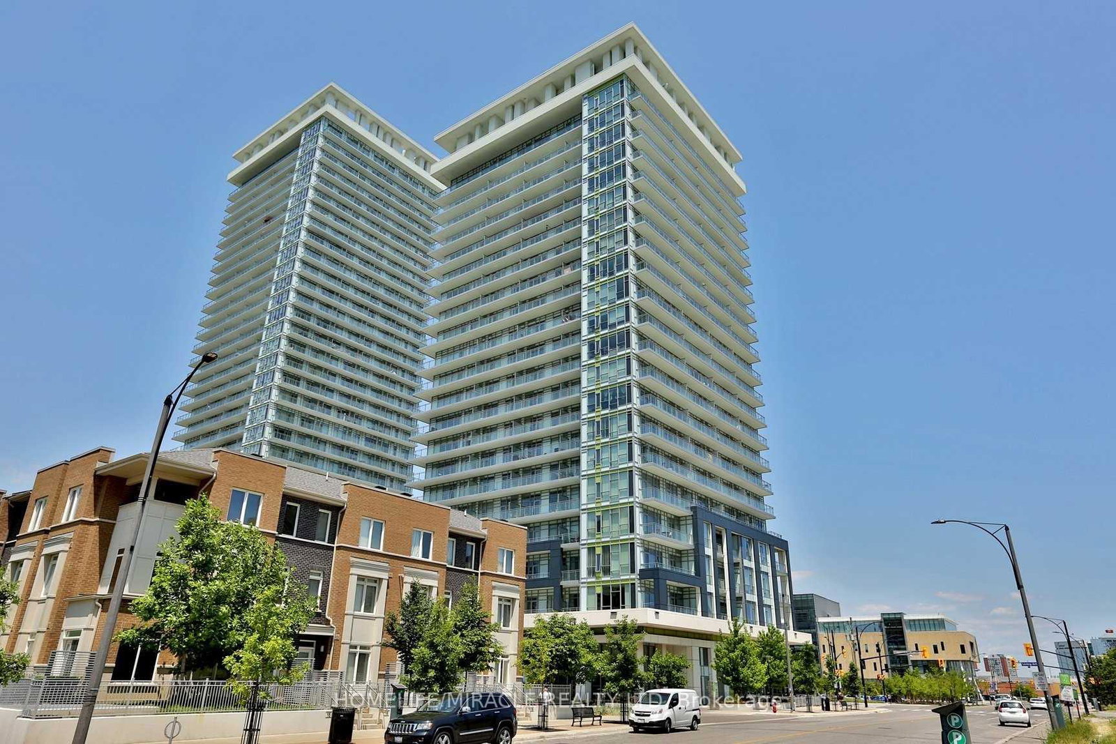 360-square-one-drive-mississauga-ontario-w13117462