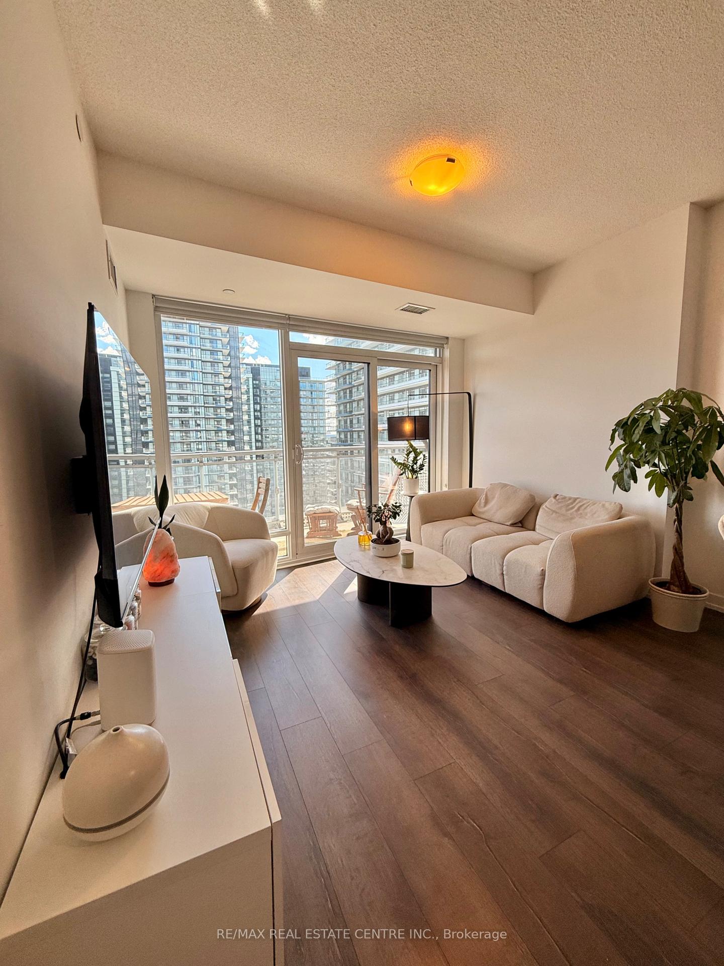 2520-eglinton-avenue-w-mississauga-ontario-w13117538