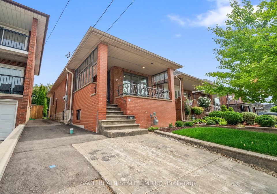 25-chamberlain-avenue-north-york-ontario-w13117844