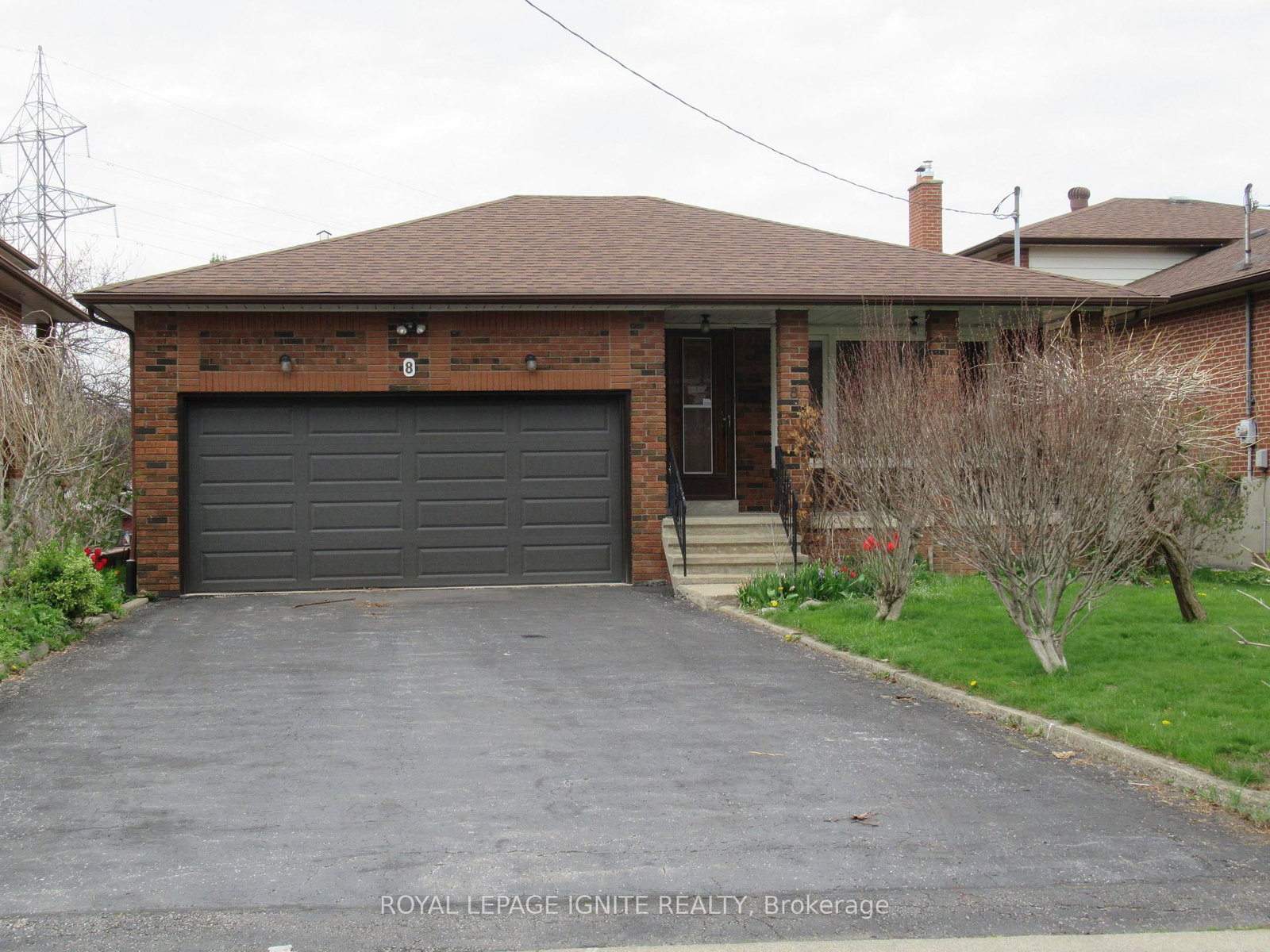 8-newlove-court-etobicoke-ontario-w13118056