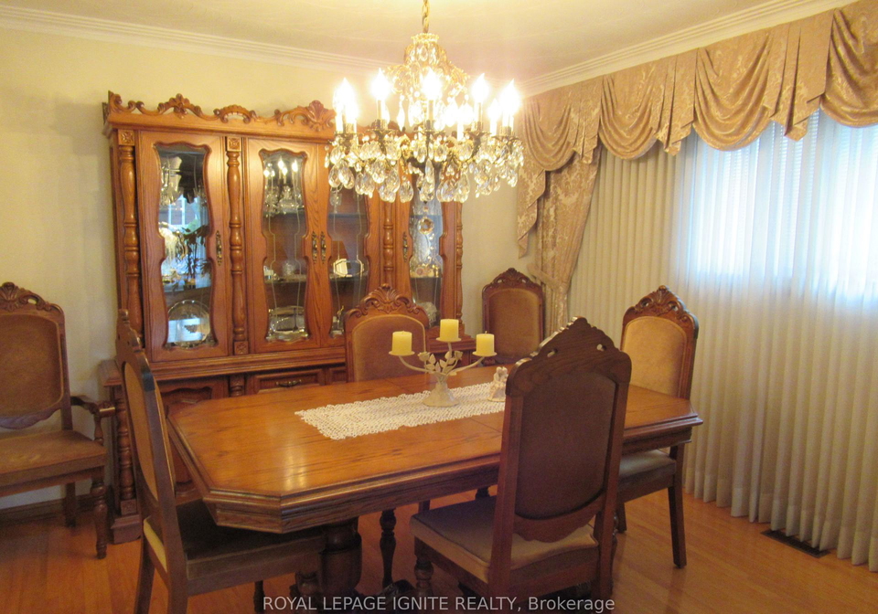 8-newlove-court-etobicoke-ontario-w13118056