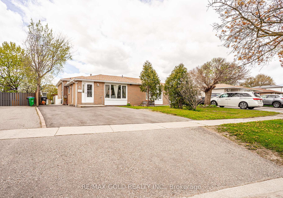 33-garside-crescent-brampton-ontario-w13118328