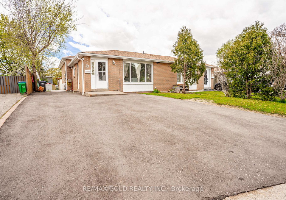 33-garside-crescent-brampton-ontario-w13118328