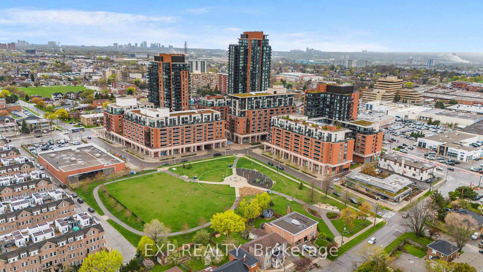 830-lawrence-avenue-w-north-york-ontario-w13118472