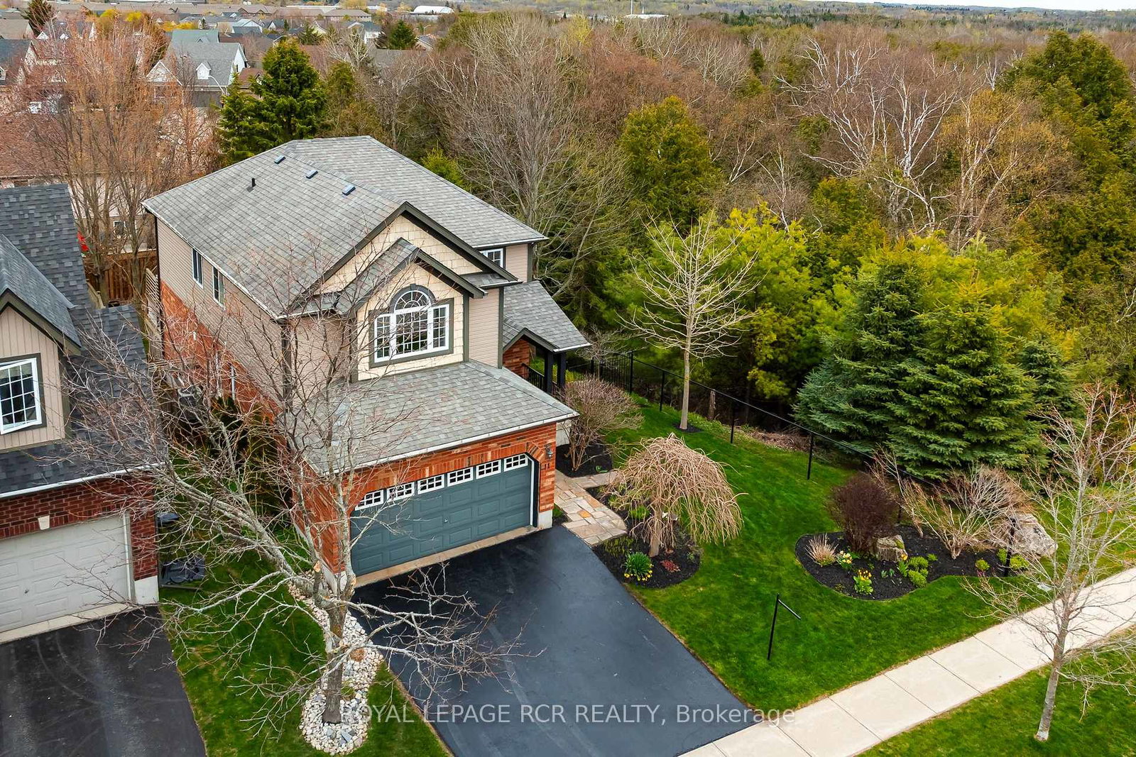 11-sandringham-circle-orangeville-ontario-w13118522