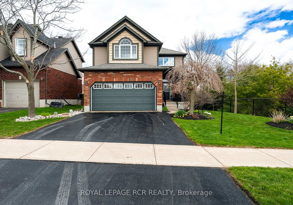11-sandringham-circle-orangeville-ontario-w13118522