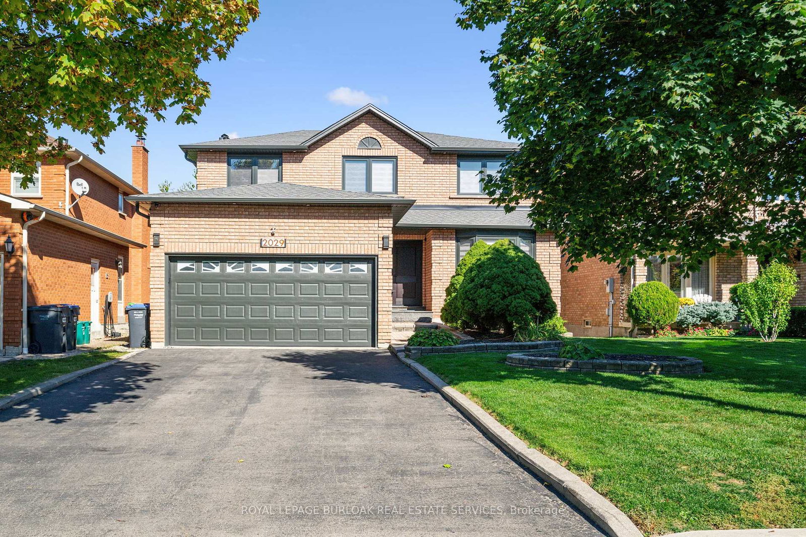 2029-kempton-park-drive-mississauga-ontario-w13118546