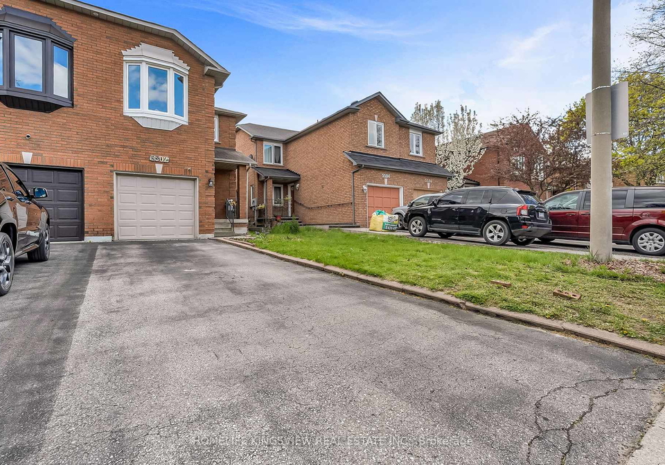 5502-cosmic-crescent-mississauga-ontario-w13118962