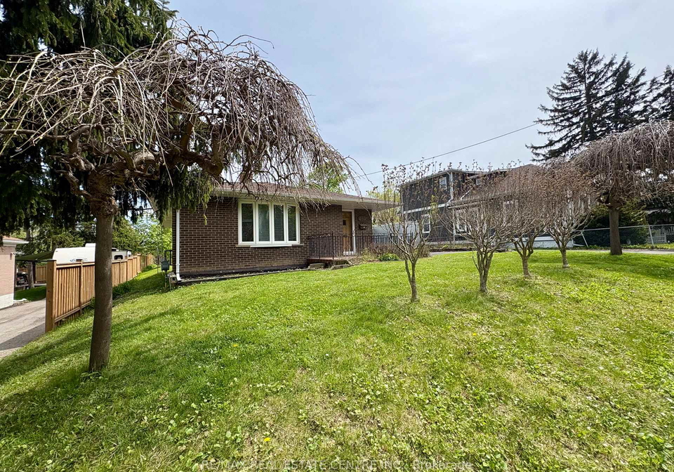 260-sydney-street-milton-ontario-w13118994