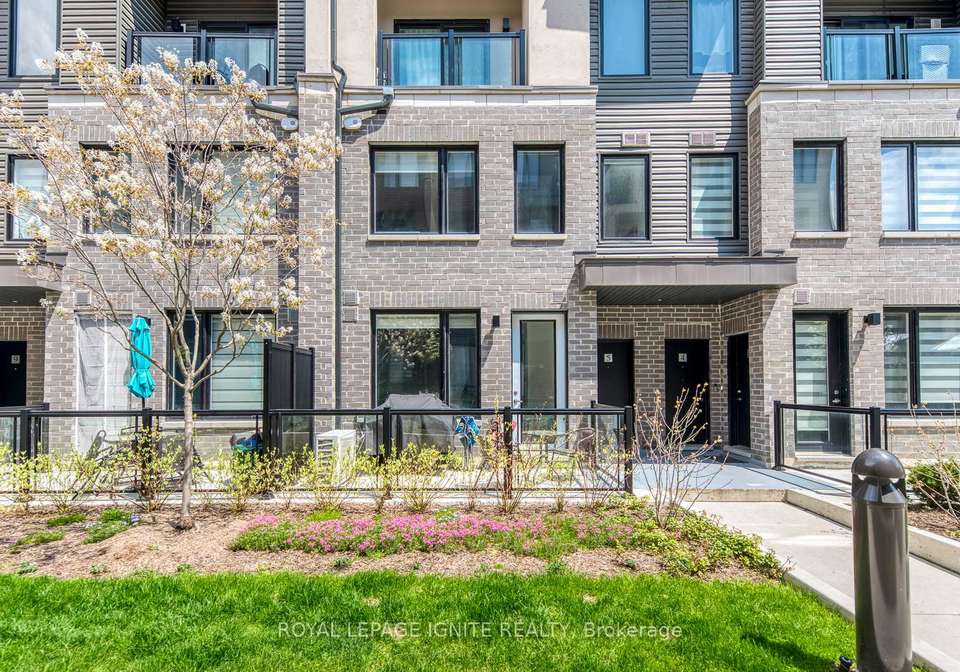 3562-colonial-drive-mississauga-ontario-w13119280