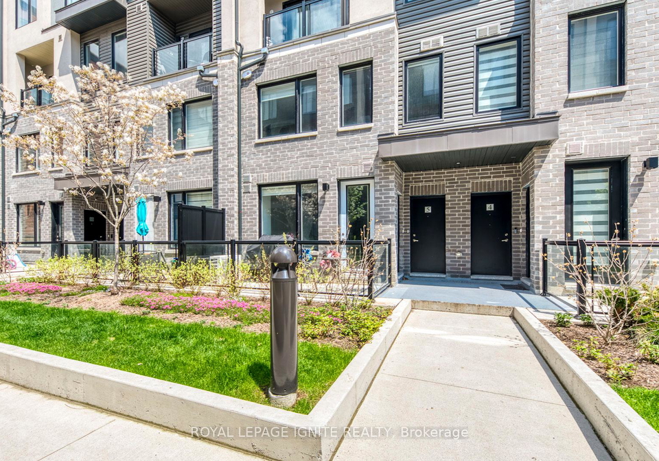 3562-colonial-drive-mississauga-ontario-w13119280