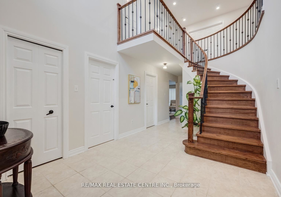 5580-millbrook-lane-mississauga-ontario-w13119758