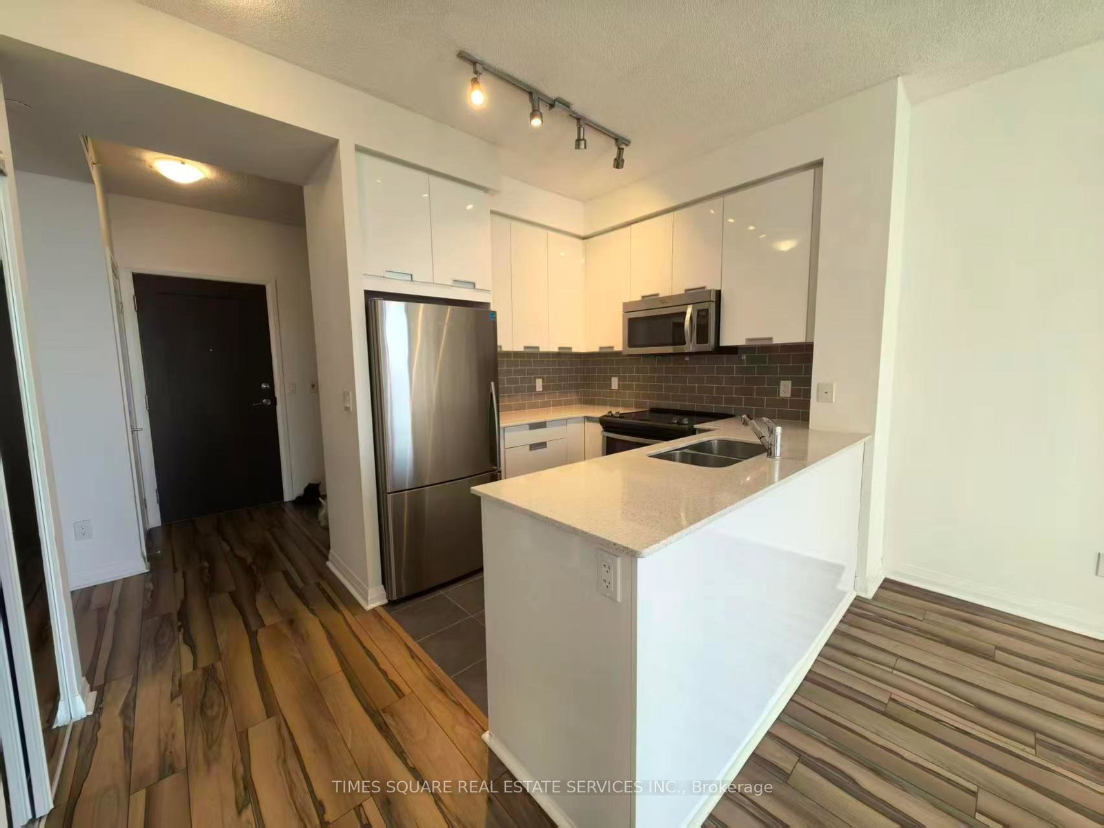 75-eglinton-avenue-w-mississauga-ontario-w13120388