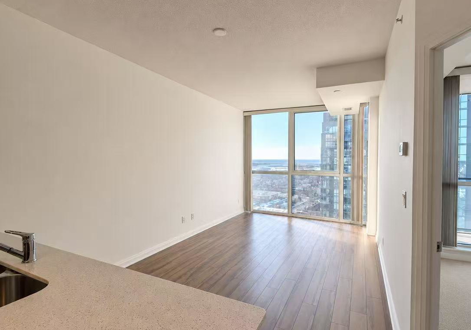 75-eglinton-avenue-w-mississauga-ontario-w13120388