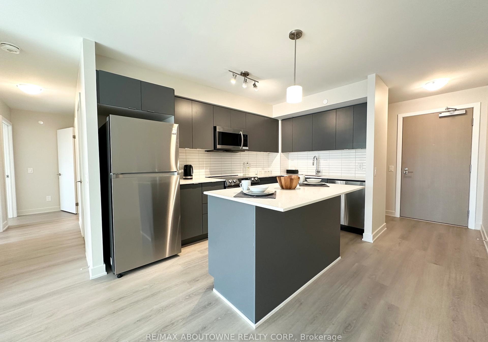 3385-dundas-street-w-toronto-ontario-w13120504