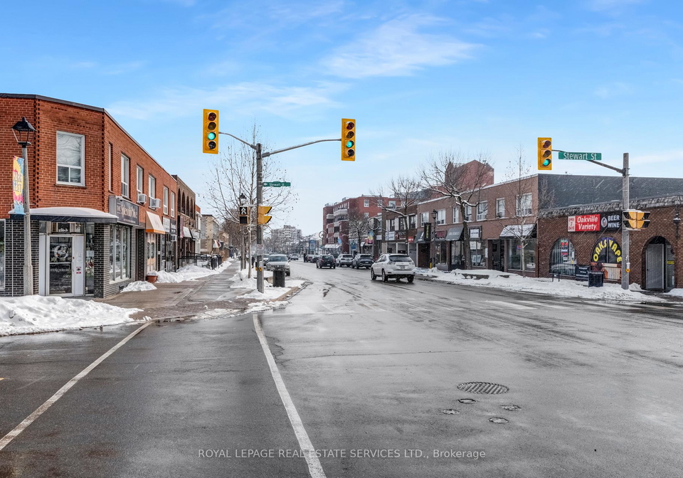 20-speers-road-oakville-ontario-w13121164