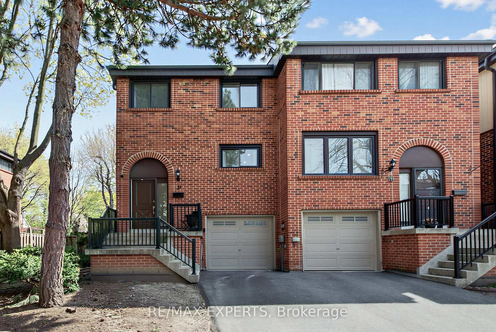 21-maple-branch-path-etobicoke-ontario-w13121654