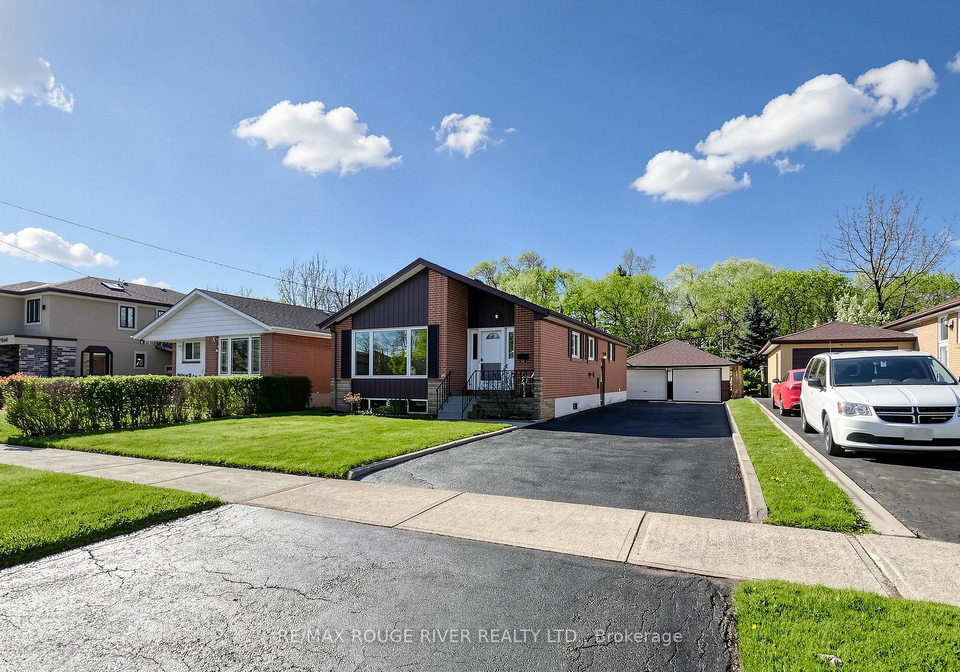 102-taysham-crescent-etobicoke-ontario-w13121684