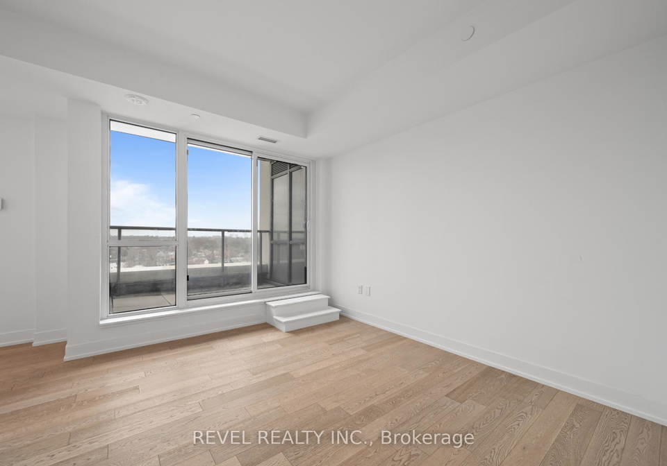 1063-douglas-mccurdy-common-mississauga-ontario-w13121874