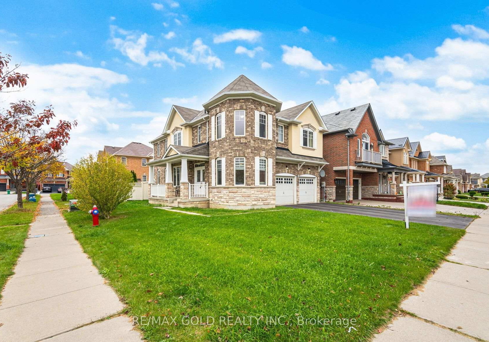 1-restless-gate-brampton-ontario-w13121970