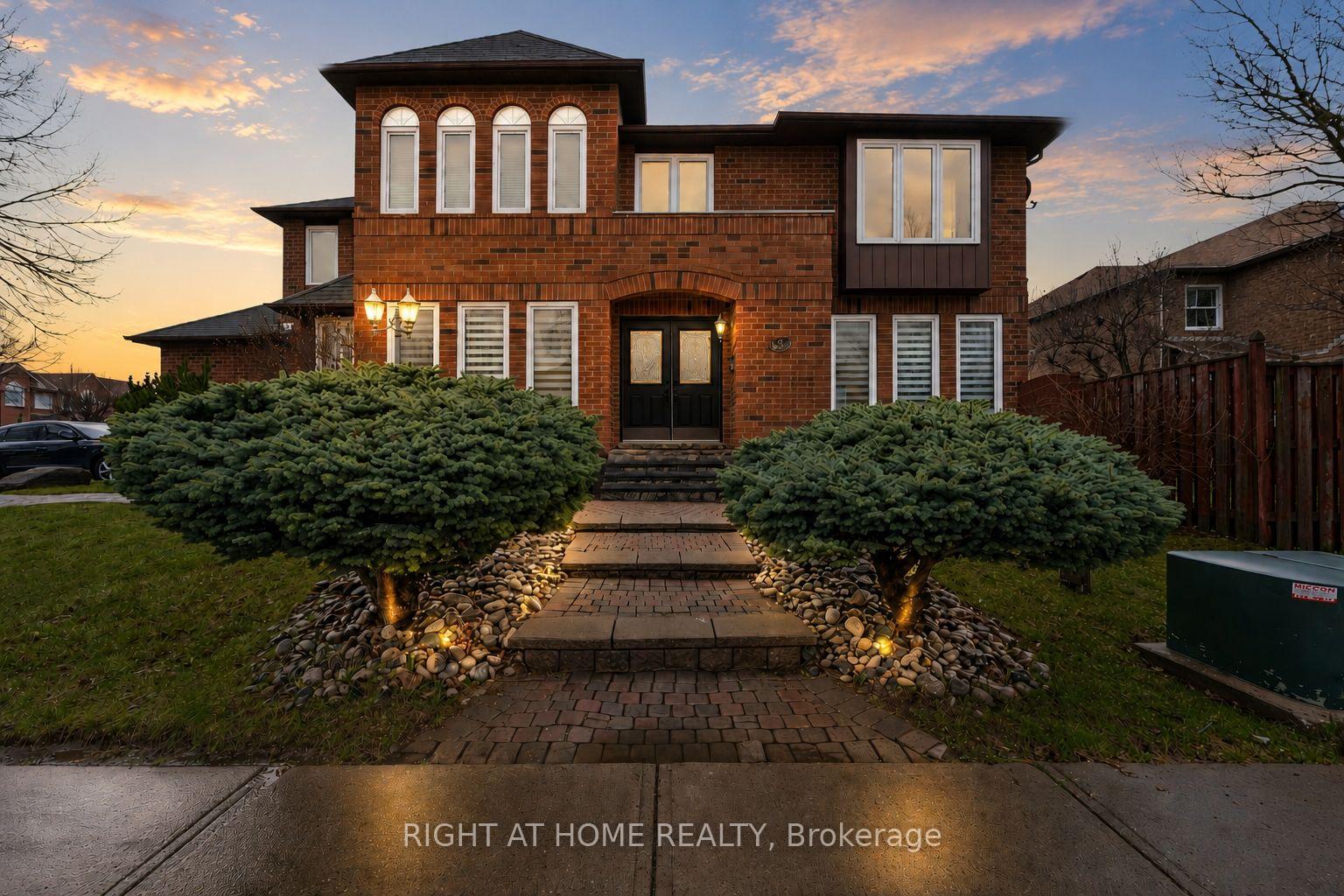 39-banner-road-brampton-ontario-w13122180