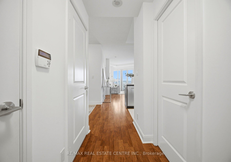 50-absolute-avenue-mississauga-ontario-w13122228