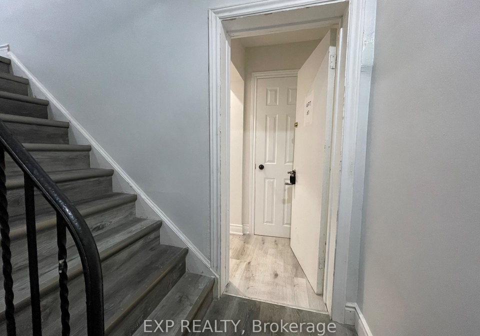 259-lakeshore-road-e-mississauga-ontario-w13122364