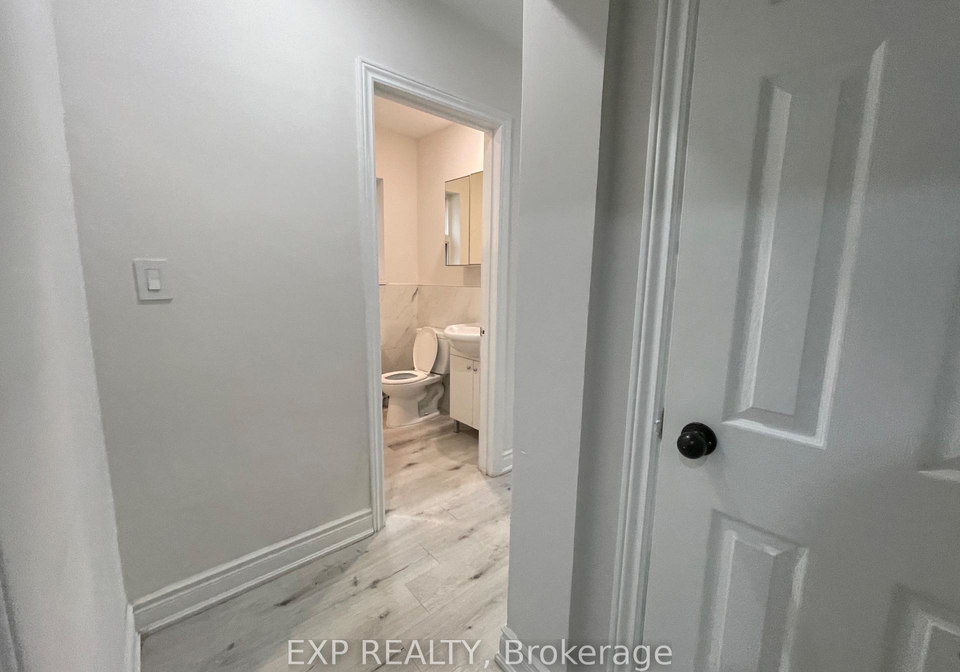 259-lakeshore-road-e-mississauga-ontario-w13122364