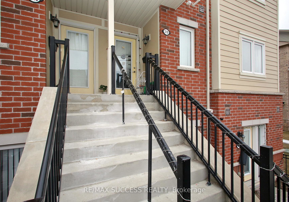 250-sunny-meadow-boulevard-brampton-ontario-w13122478