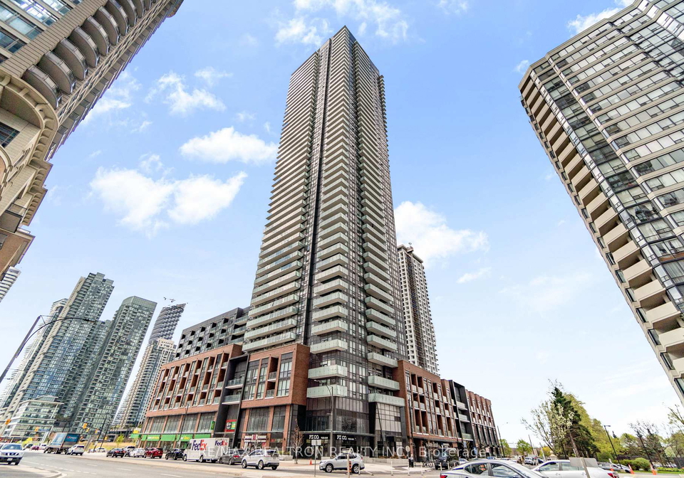 430-square-one-drive-mississauga-ontario-w13122492