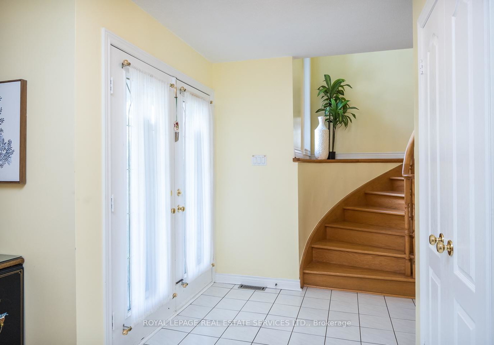 4810-rathkeale-road-mississauga-ontario-w13123104