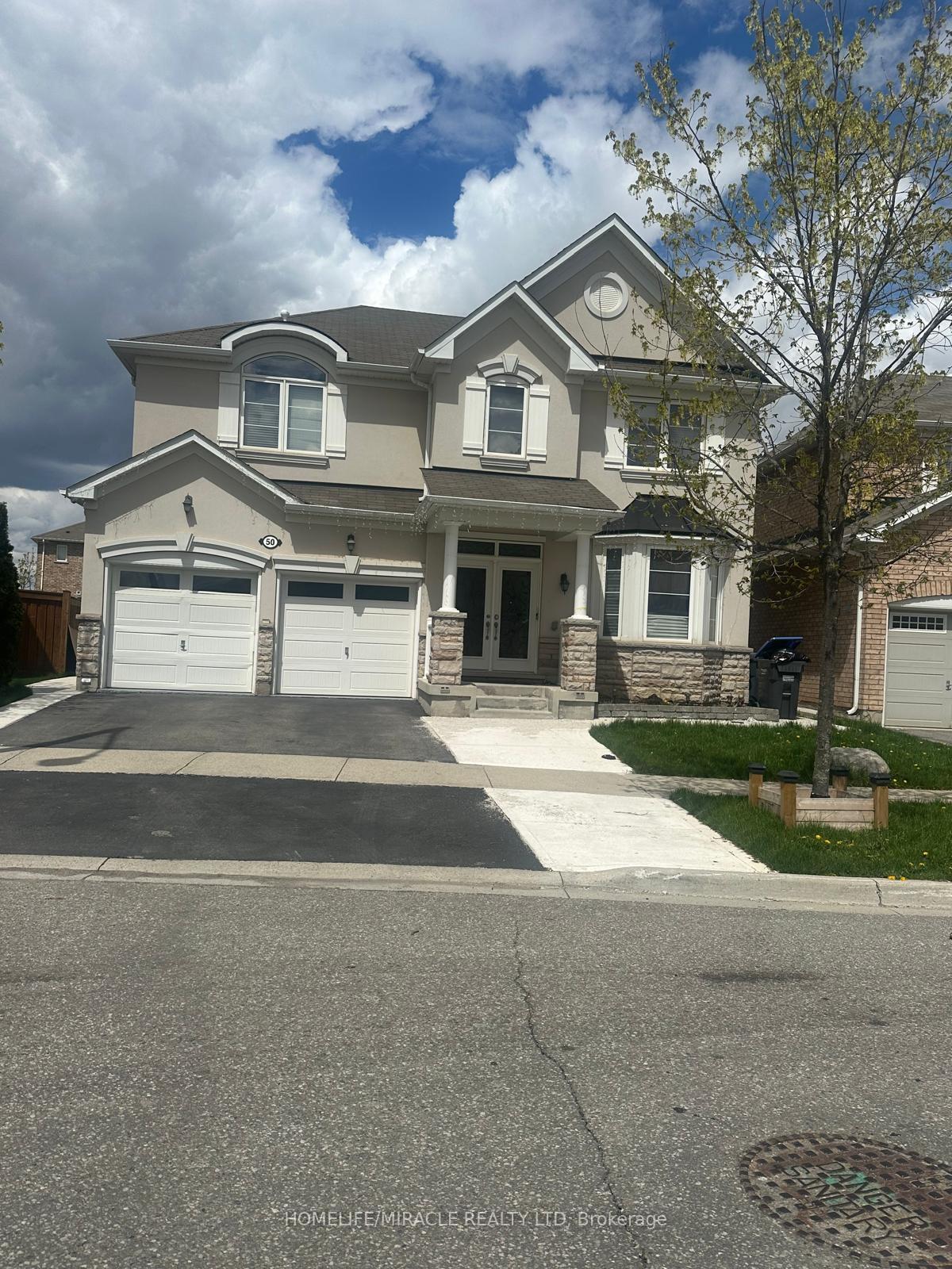 50-locomotive-crescent-brampton-ontario-w13123124