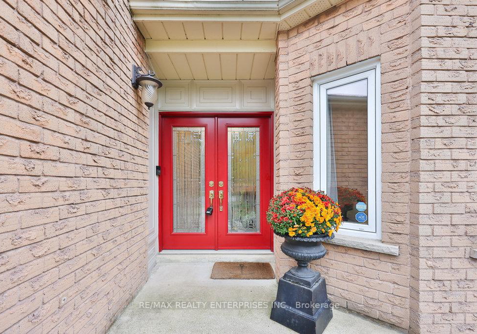 431-naomi-crescent-mississauga-ontario-w13123252