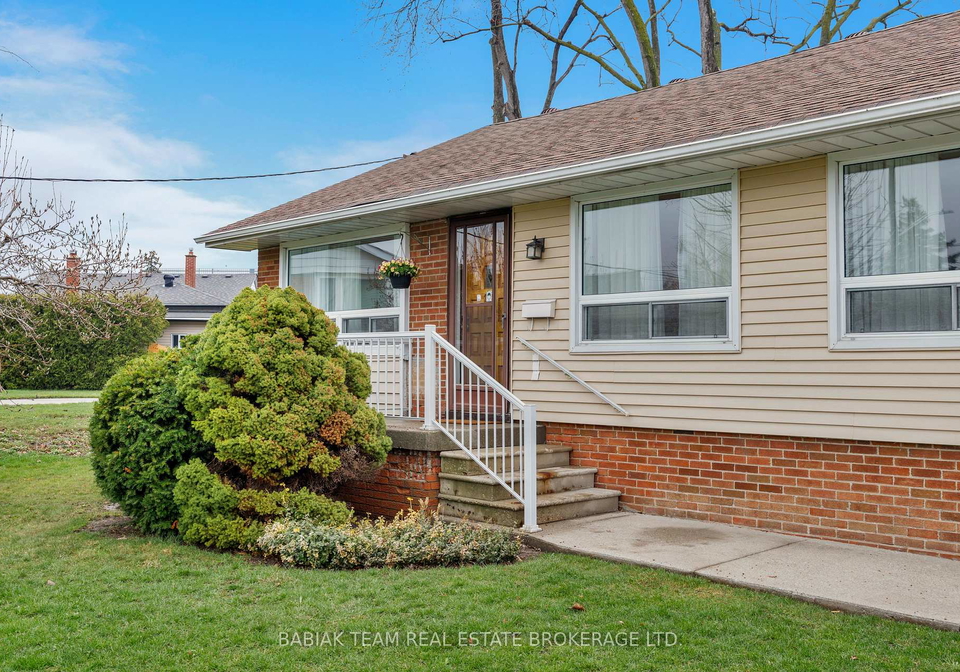 9-camborne-avenue-york-ontario-w13123530