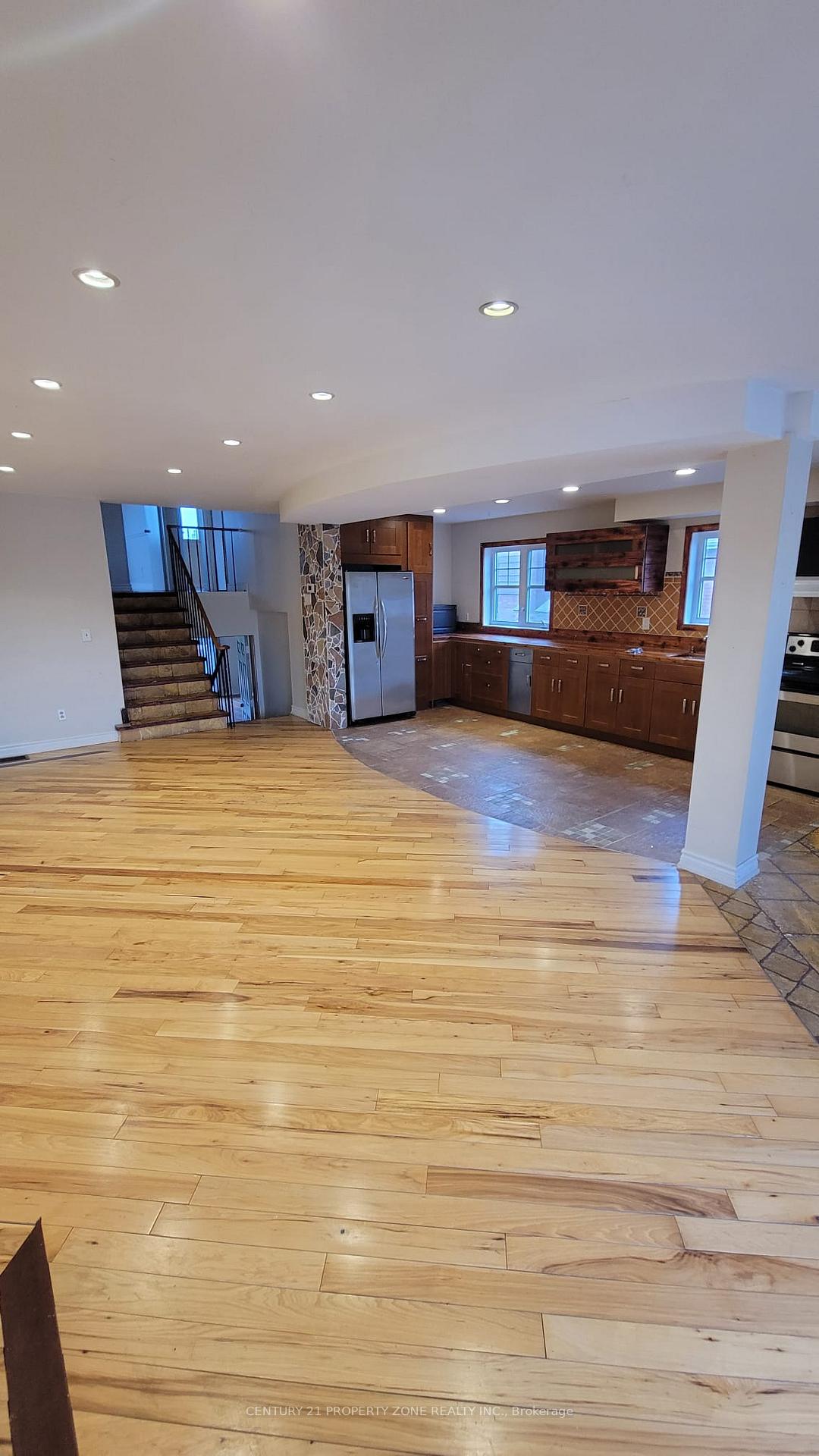 44-rotherglen-main-court-brampton-ontario-w13123786