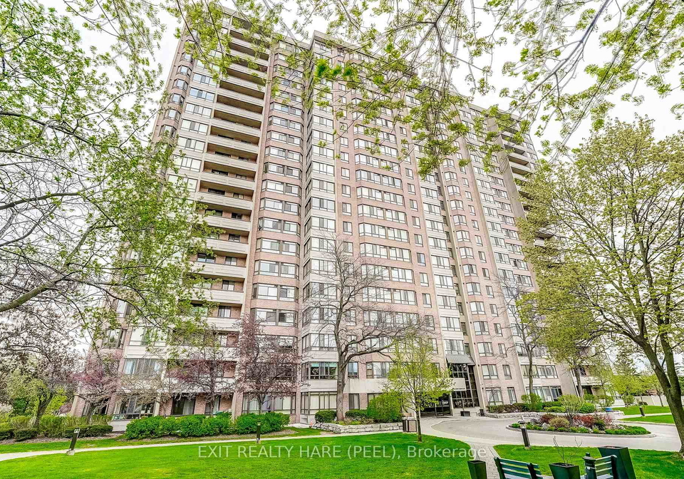 100-county-court-boulevard-brampton-ontario-w13123972