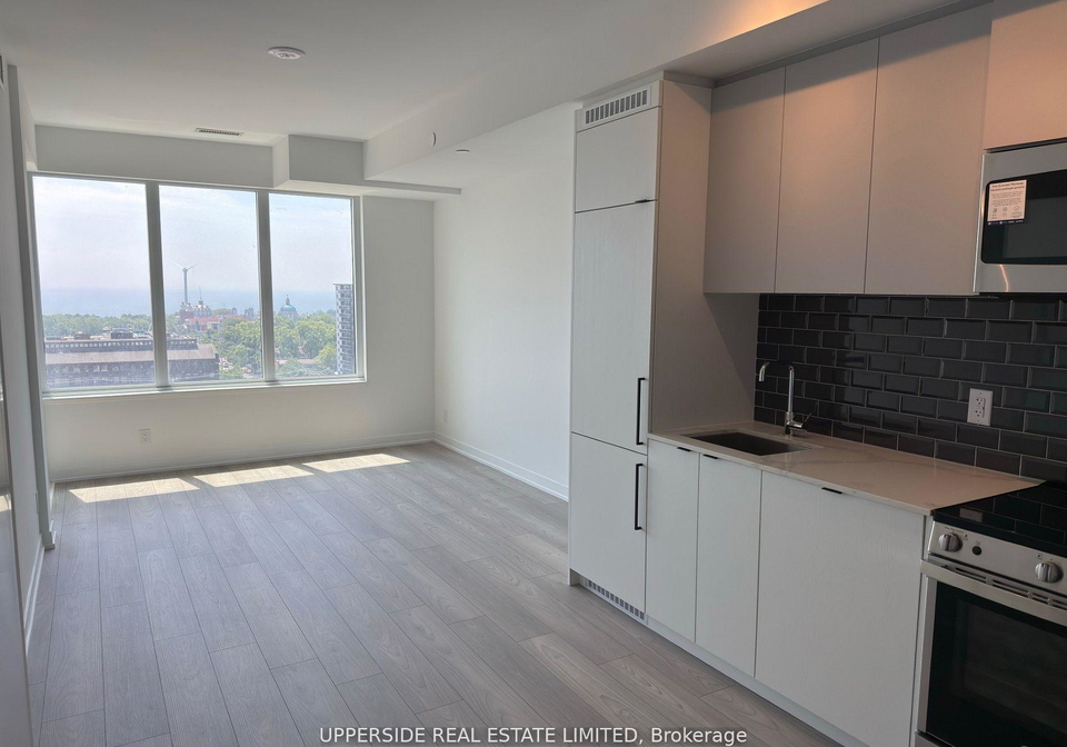 285-dufferin-street-toronto-ontario-w13124280