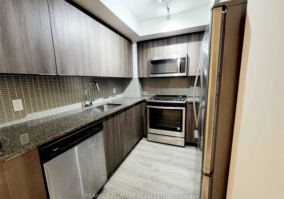 30-shore-breeze-drive-etobicoke-ontario-w13124514