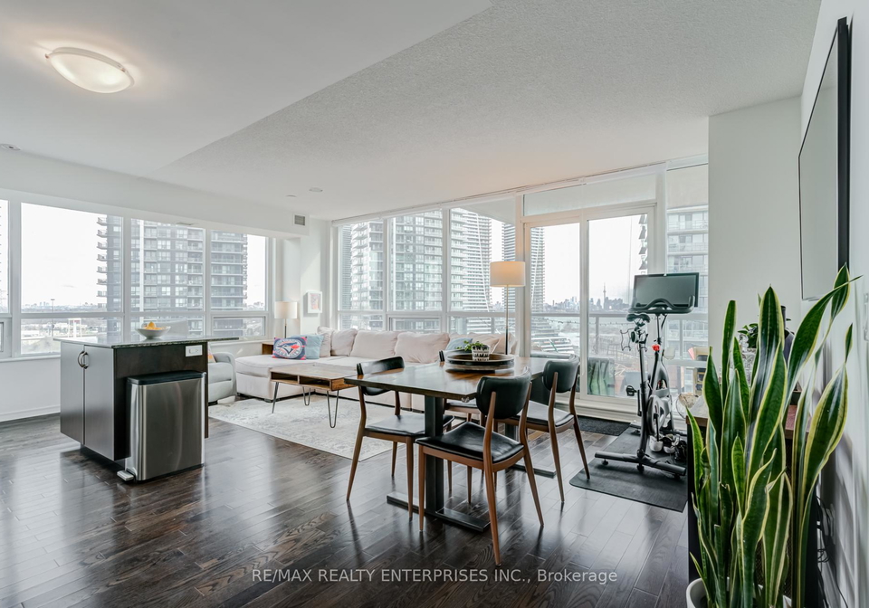 15-legion-road-etobicoke-ontario-w13124764