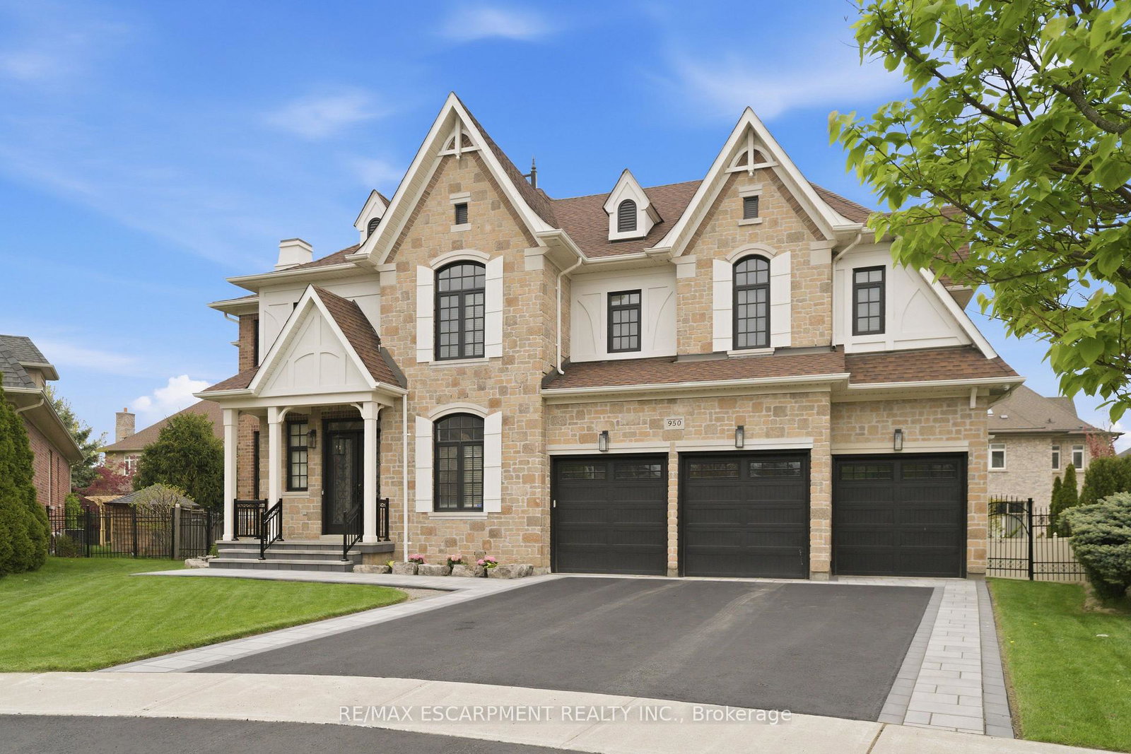 950-fredonia-drive-mississauga-ontario-w13125354
