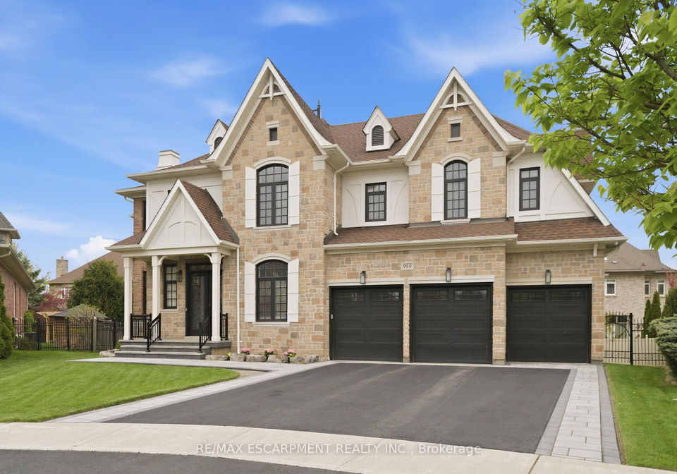 950-fredonia-drive-mississauga-ontario-w13125354