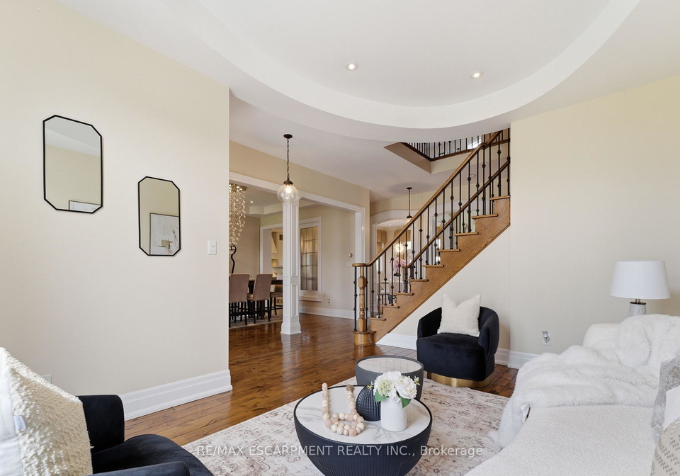 950-fredonia-drive-mississauga-ontario-w13125354