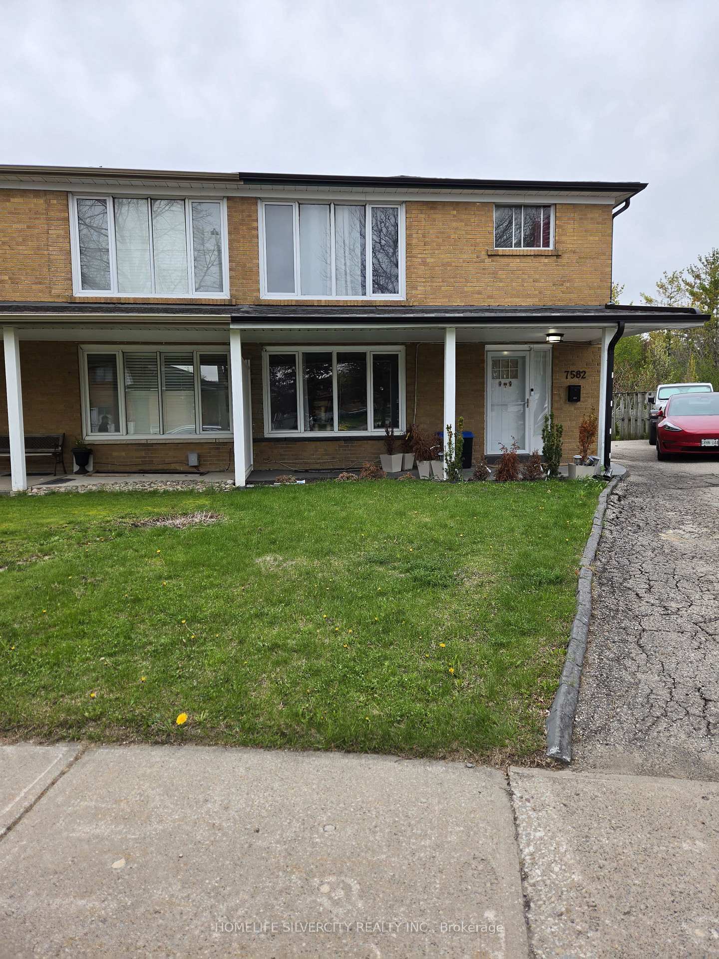 7582-discus-crescent-mississauga-ontario-w13125372