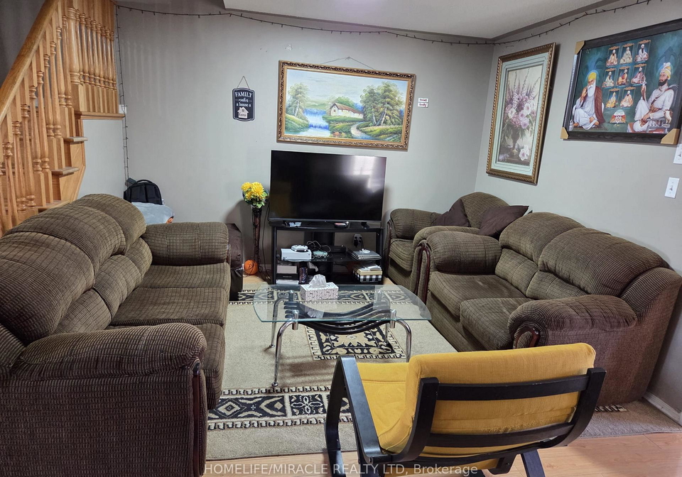 62-skylar-circle-brampton-ontario-w13125450