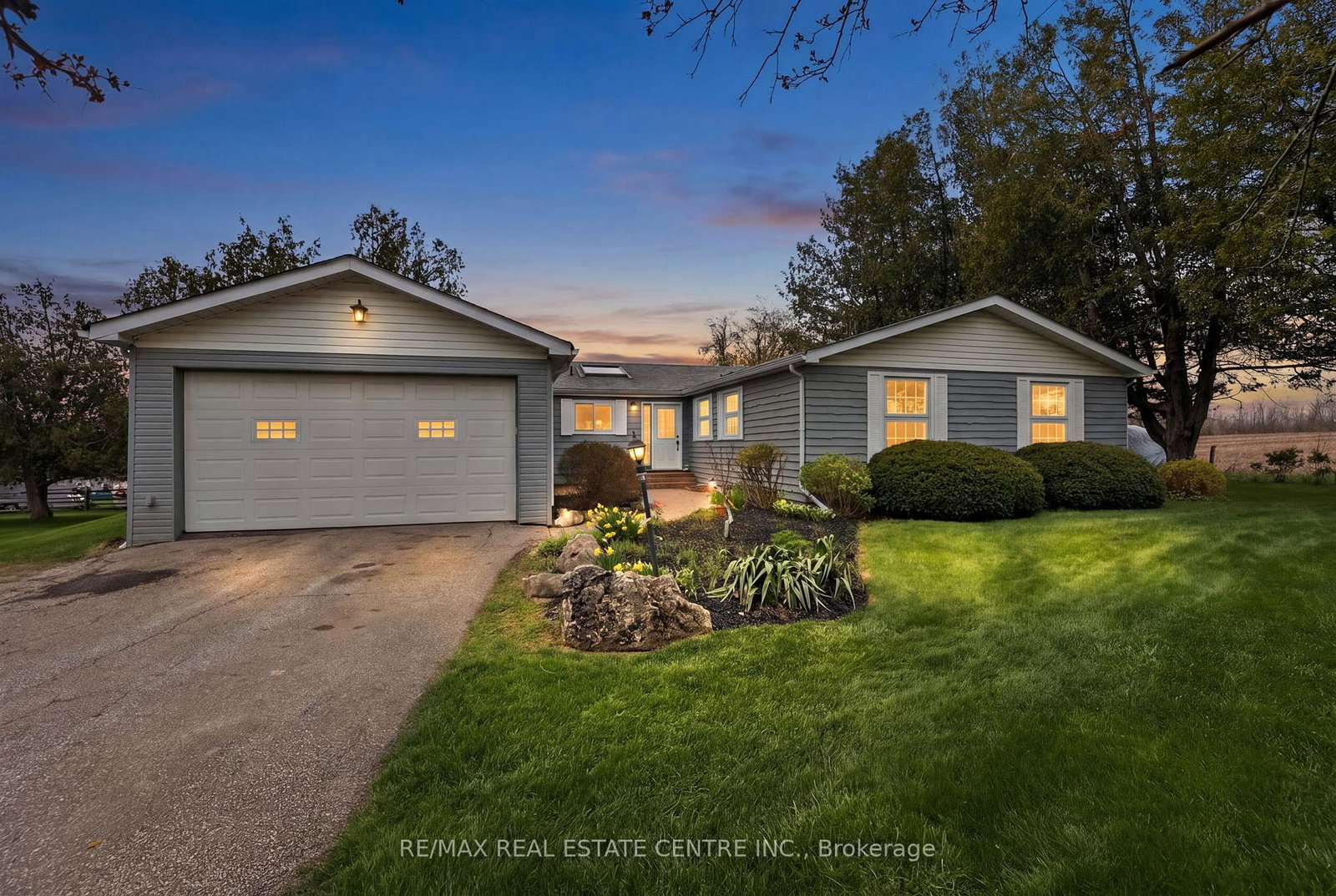 19290-hurontario-street-caledon-ontario-w13125768