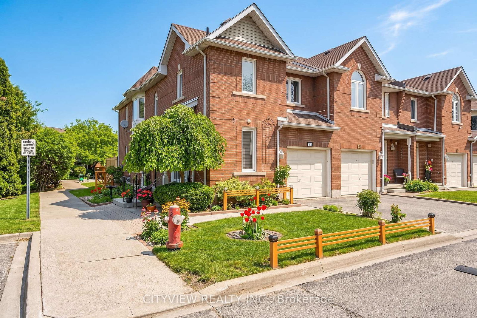 6050-bidwell-trail-mississauga-ontario-w13125828