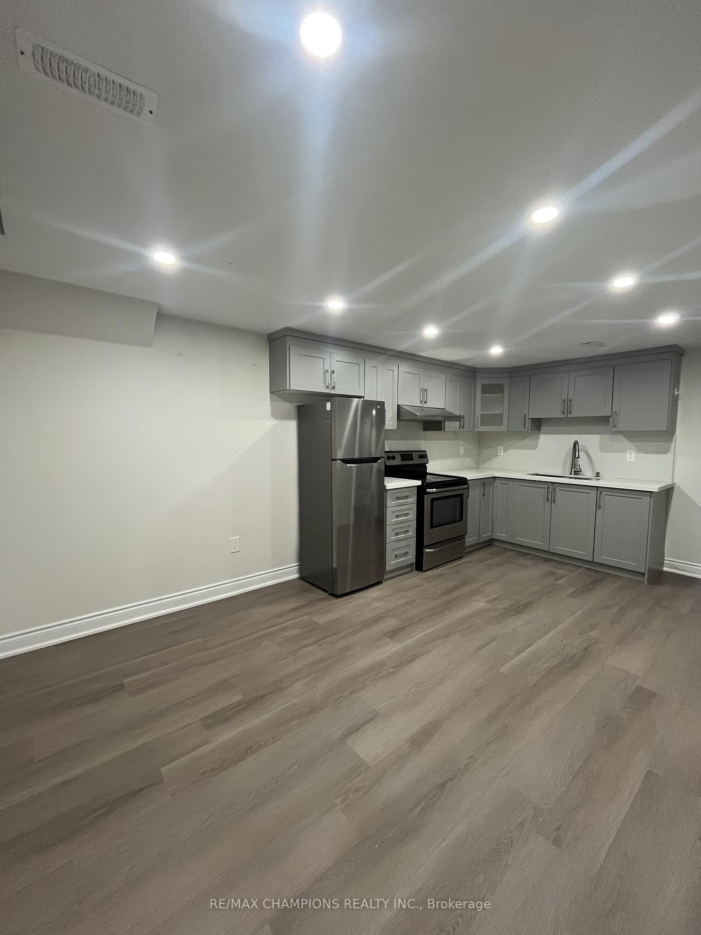 19-pentonville-road-brampton-ontario-w13125942