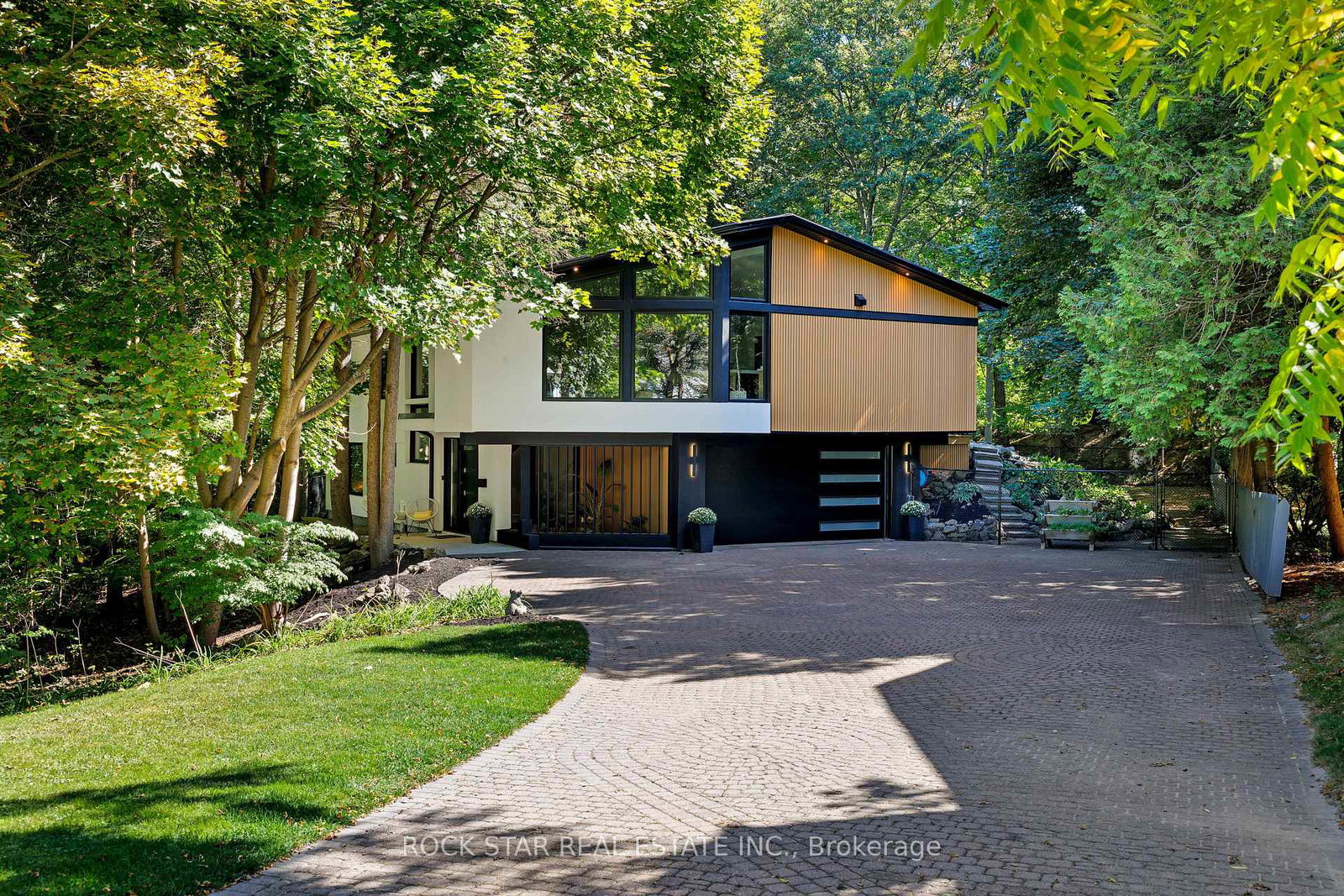 1113-greenoaks-drive-mississauga-ontario-w13125948